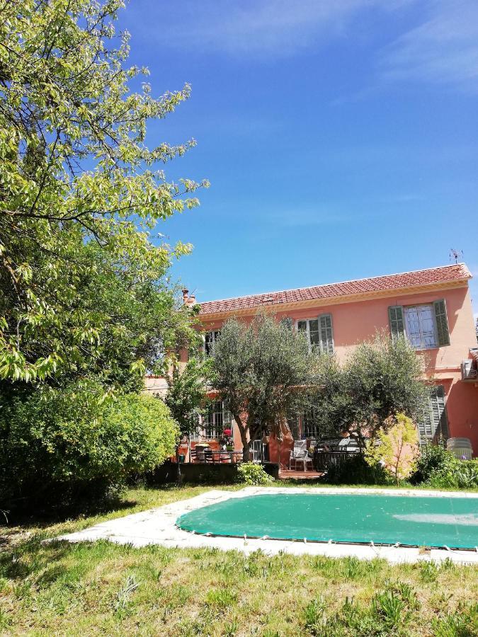 Bed and Breakfast Lolifan En Provence Brignoles Exterior foto
